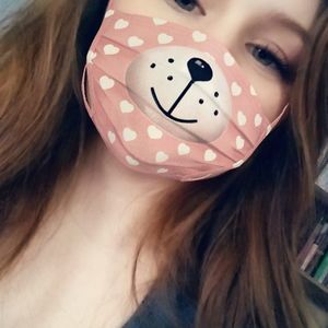 Meet your Posher, Caitlin